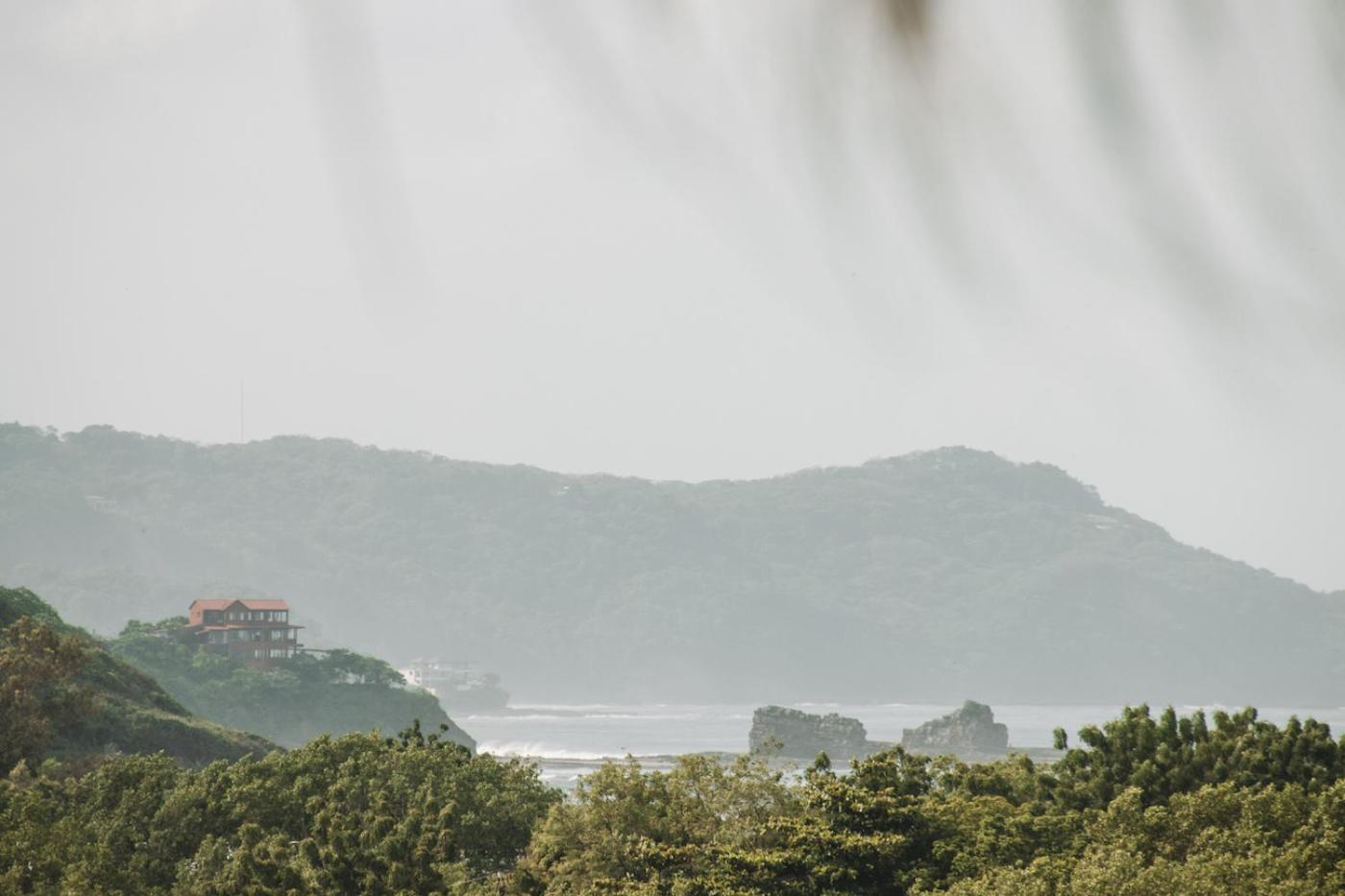 Waves & Wifi - Coworking & Coliving Space In Popoyo Salinas Buitenkant foto